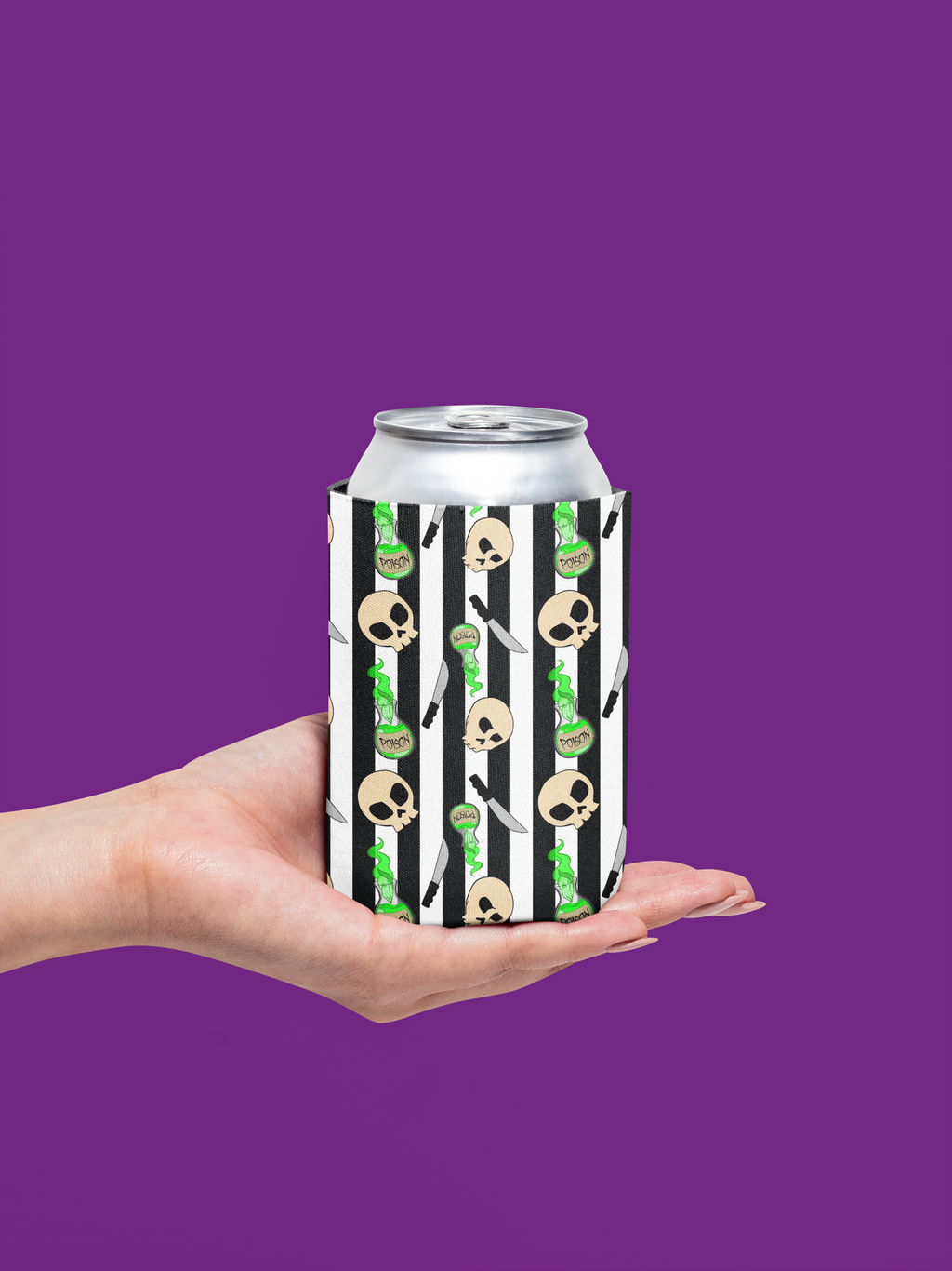 „Skull & Poison Stubby Kühler – Gotischer Dosenkühler für Partys, Grillabende & Halloween“